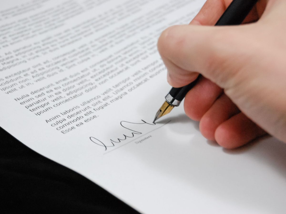 What Is a Breach of Contract? Proof, Remedies, and Legal&nbsp;Options